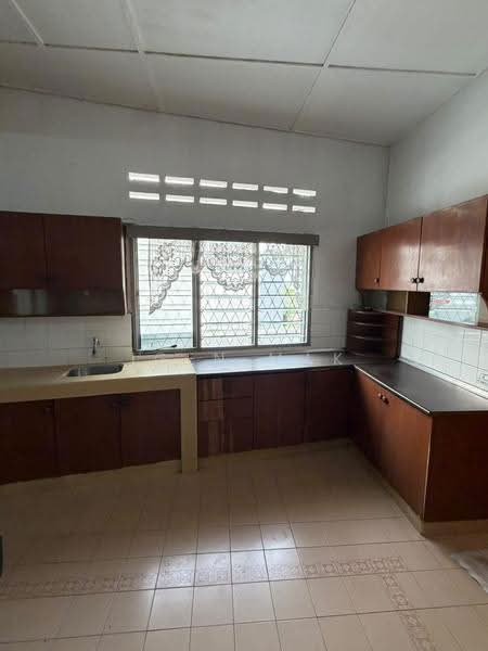 Rumah Teres 1-Tingkat untuk Dijual di Taman Suntex (Cheras) - Igen Mak - Kitchen - PropertyGuru.com.my
