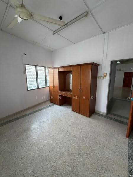 Rumah Teres 1-Tingkat untuk Dijual di Taman Suntex (Cheras) - Igen Mak - Bedroom - PropertyGuru.com.my