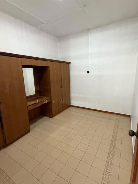 Rumah Teres 1-Tingkat untuk Dijual di Taman Suntex (Cheras) - Igen Mak - Bedroom - PropertyGuru.com.my