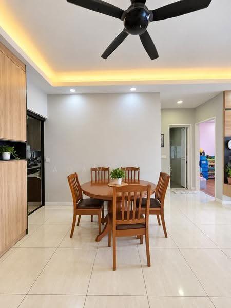 Condominium for Rent at Sky Condominium (Skyz Residence) - Adam Tang - Dining Room - PropertyGuru.com.my