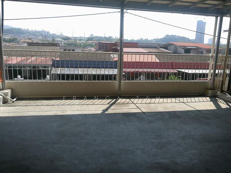 Rumah Teres 1.5-Tingkat untuk Dijual di Taman Taynton View (Cheras) - Franca Teh - Balcony - PropertyGuru.com.my