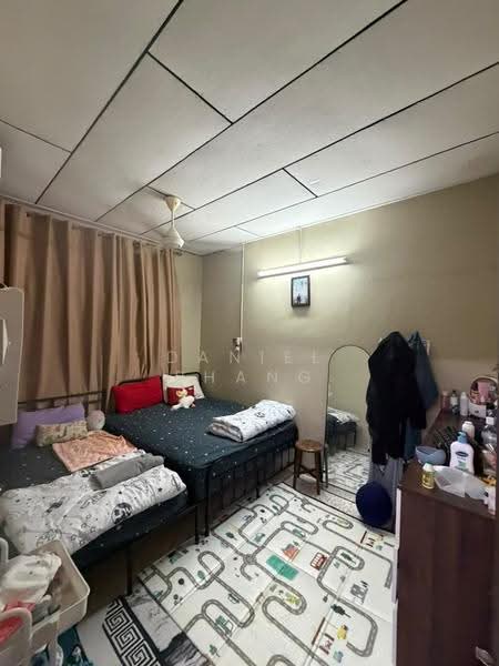 1-storey Terraced House for Rent in Jelutong (Penang) - Daniel Phang - Bedroom - PropertyGuru.com.my