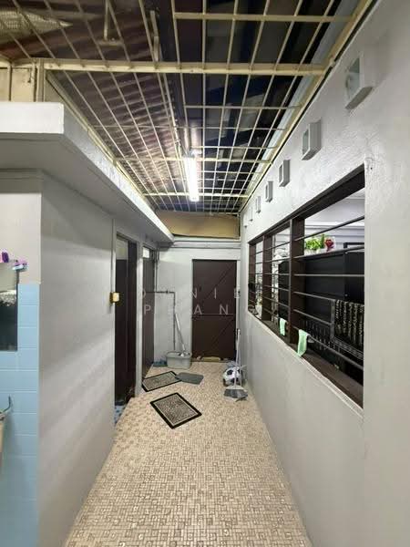1-storey Terraced House for Rent in Jelutong (Penang) - Daniel Phang - Corridor - PropertyGuru.com.my