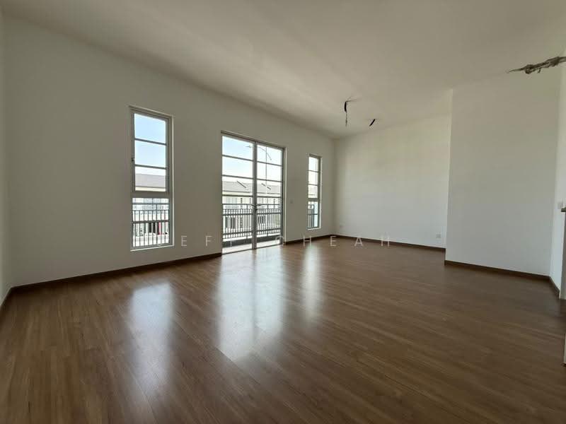 Rumah Teres 2-Tingkat untuk Dijual di Eco Majestic (Semenyih) - Jeff Cheah - Living Room - PropertyGuru.com.my