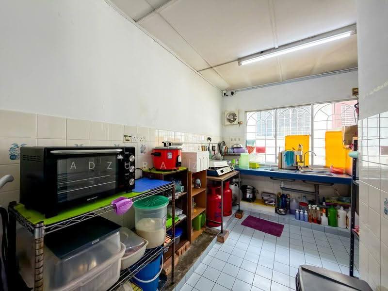 Rumah Teres 2-Tingkat untuk Dijual di BANDAR PUCHONG JAYA (Puchong) - Adzura Zamedin - Kitchen - PropertyGuru.com.my