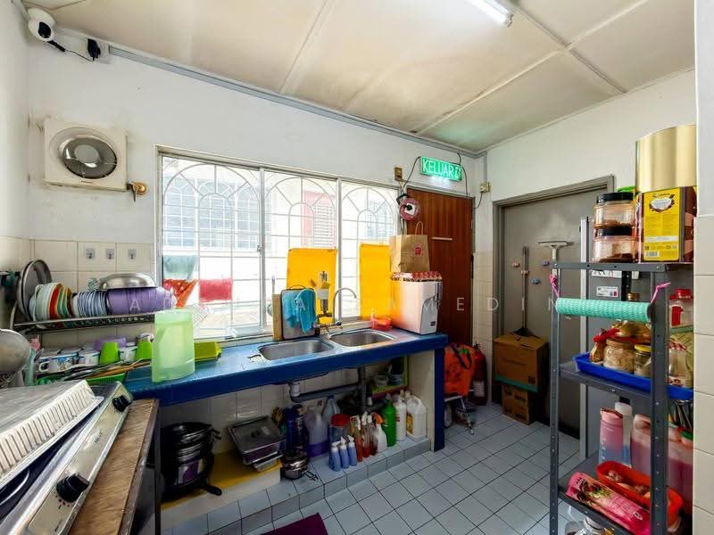 Rumah Teres 2-Tingkat untuk Dijual di BANDAR PUCHONG JAYA (Puchong) - Adzura Zamedin - Kitchen - PropertyGuru.com.my