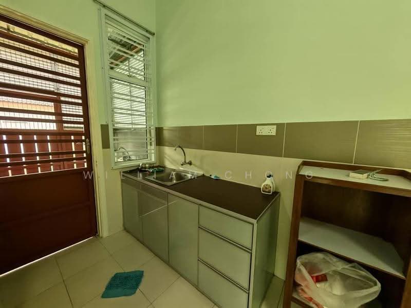 Rumah Banglo untuk Dijual di Taman Belimbing Setia (Durian Tunggal) - William Chong - Kitchen - PropertyGuru.com.my