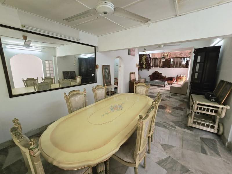 Bungalow House for Sale in Gunung Rapat (Ipoh) - Lee Muzi - Dining Room - PropertyGuru.com.my