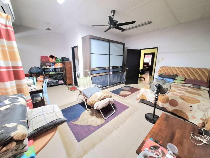 2-storey Terraced House for Sale in Klang (Selangor) - Mohammad Din Majid - PropertyGuru.com.my