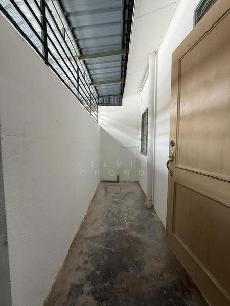 1.5-storey Terraced House for Rent in Taman Pengkalan Barat (Ipoh) - Kelvin Chong - Exterior - PropertyGuru.com.my