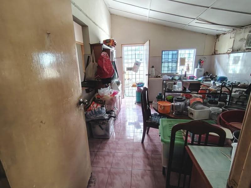Bungalow House for Sale in Taman Ayer Panas (Setapak) - Amber Ng - Kitchen - PropertyGuru.com.my