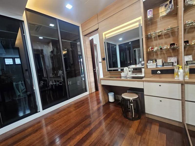 Semi-Detached House for Sale in Taman Bukit Prima (Cheras) - Rachel Ji Won - Master Bedroom - PropertyGuru.com.my