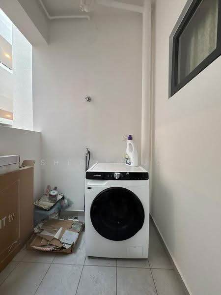 Kediaman Servis untuk Disewa di Sinaran @ Utropolis - Sherrin Ooi - Balcony - PropertyGuru.com.my