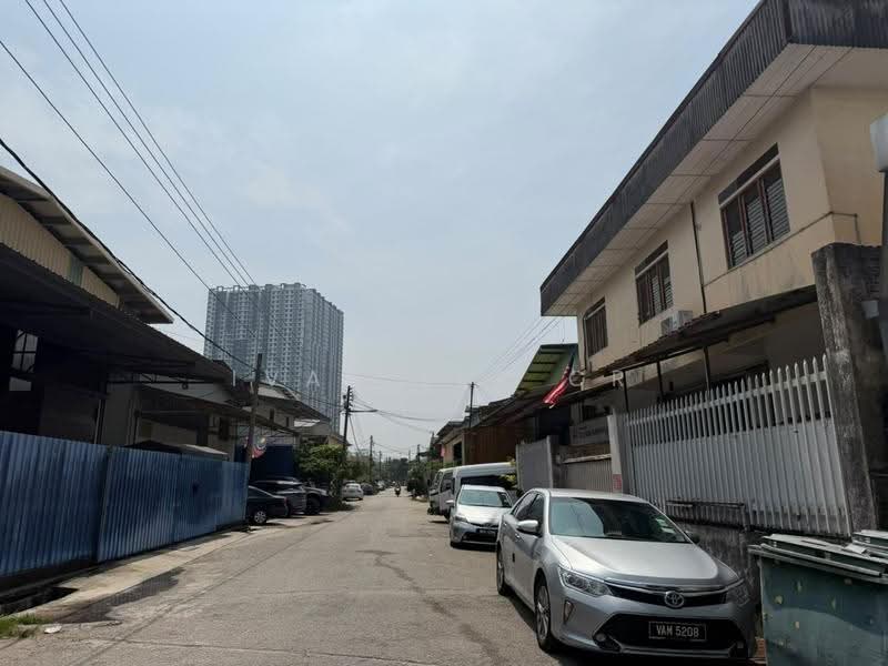 Gudang untuk Disewa di Batu 11 (Cheras) - Ivan Lee CR - PropertyGuru.com.my
