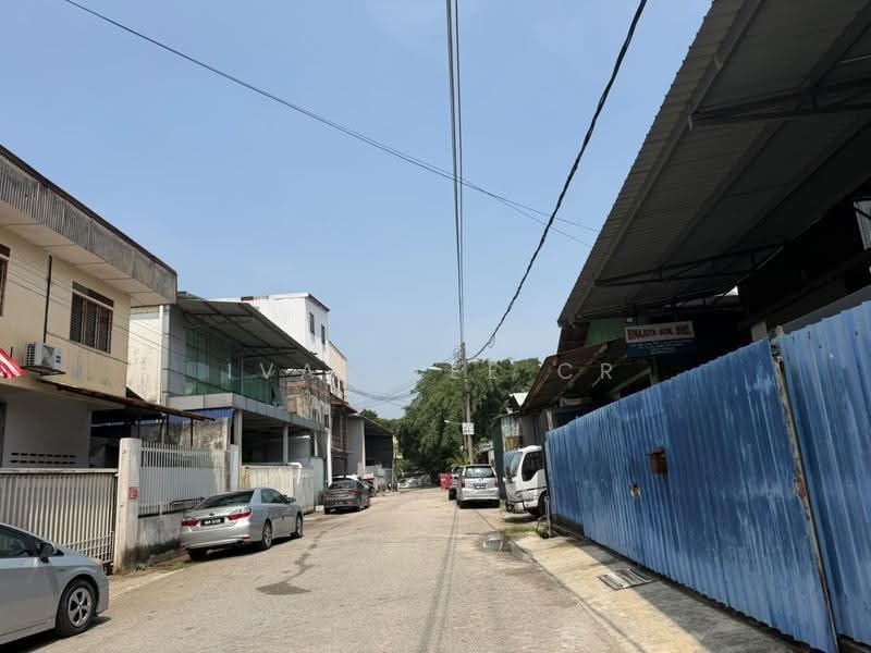 Gudang untuk Disewa di Batu 11 (Cheras) - Ivan Lee CR - PropertyGuru.com.my