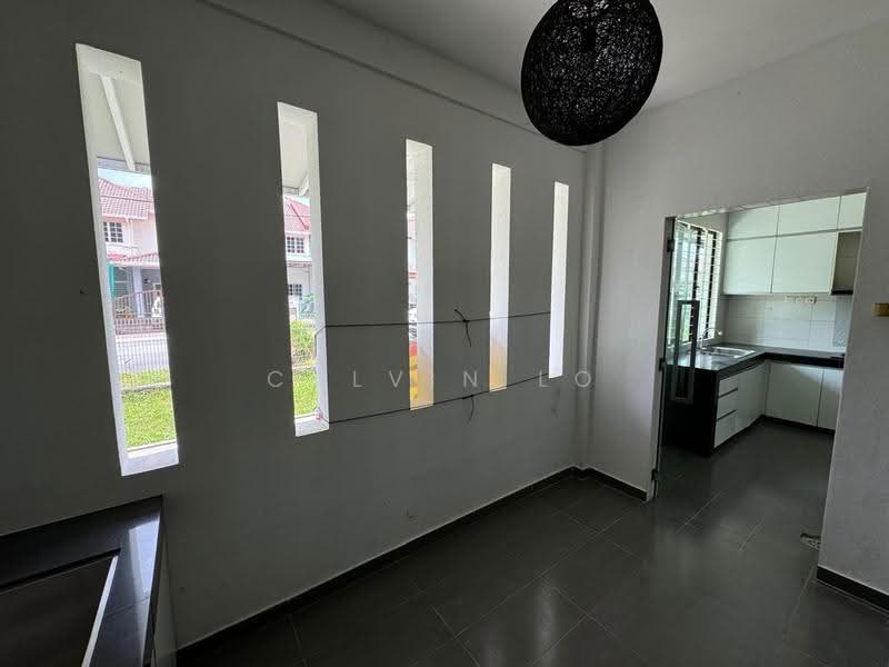 2-storey Terraced House for Rent in Bandar Kinrara (Selangor) - Calvin Lo - Kitchen - PropertyGuru.com.my