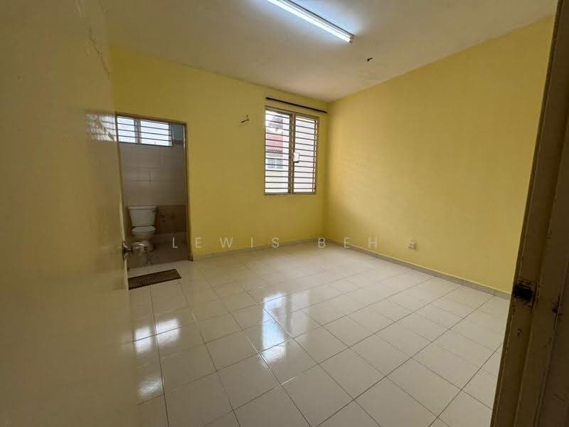 Rumah Teres 2-Tingkat untuk Disewa di Bukit Mertajam (Penang) - Lewis Beh - Bathroom - PropertyGuru.com.my