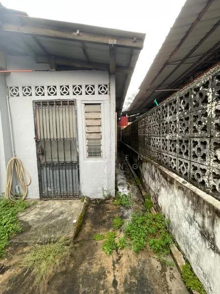 Rumah Berkembar untuk Dijual di Taman Sri Tebrau (Johor Bahru) - Hayden Chong - PropertyGuru.com.my