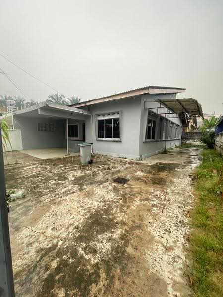 Rumah Berkembar untuk Dijual di Taman Sri Tebrau (Johor Bahru) - Hayden Chong - Exterior - PropertyGuru.com.my