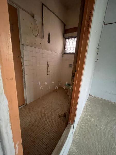 Rumah Berkembar untuk Dijual di Taman Sri Tebrau (Johor Bahru) - Hayden Chong - Bathroom - PropertyGuru.com.my