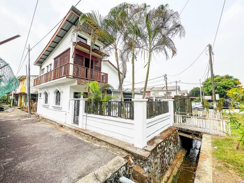 2-storey Terraced House for Sale in Taman Tasik Semenyih (Semenyih) - Ashraff Daniel - PropertyGuru.com.my