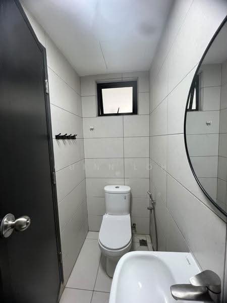 Kediaman Servis untuk Disewa di MARC Residences - Quinn Loh - Bathroom - PropertyGuru.com.my