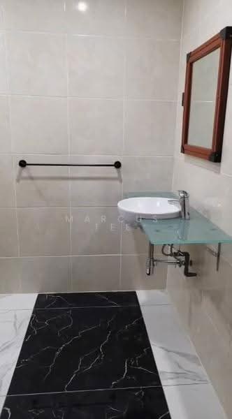 Condominium for Rent at 10 Semantan Suites - Marcus Tee - Bathroom - PropertyGuru.com.my