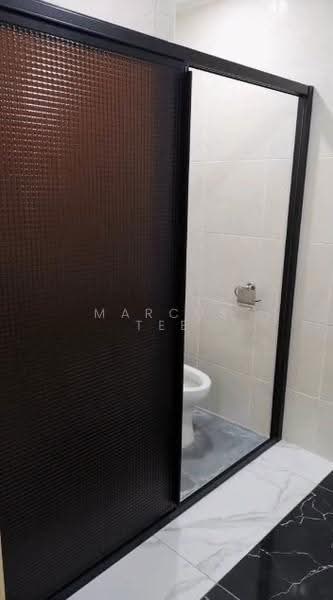 Condominium for Rent at 10 Semantan Suites - Marcus Tee - Bathroom - PropertyGuru.com.my