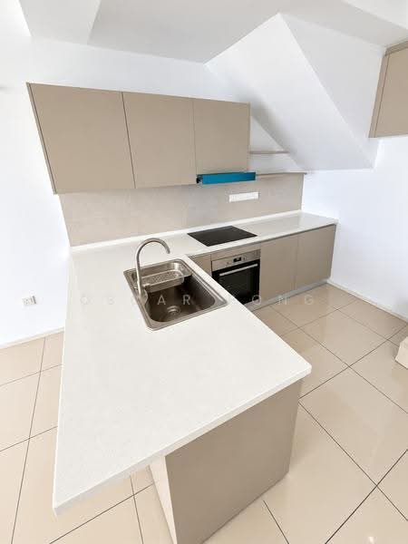 Kediaman Servis untuk Dijual di Residensi Estetik 8 (Est8) - Oscar Pong - Kitchen - PropertyGuru.com.my