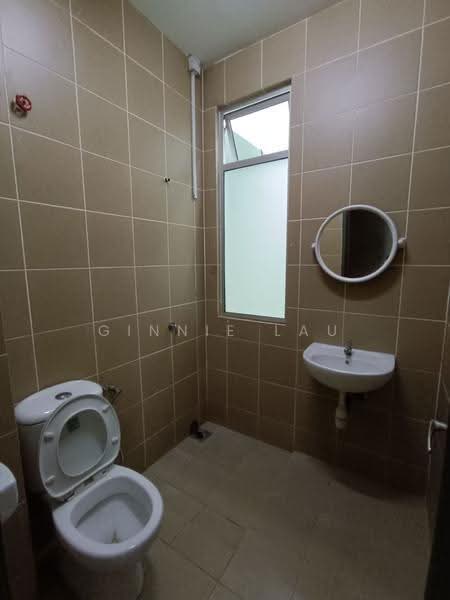 Rumah Teres 2-Tingkat untuk Dijual di Taman Nusa Idaman (Iskandar Puteri (Nusajaya)) - Ginnie Lau - Bathroom - PropertyGuru.com.my