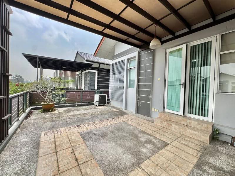 Semi-Detached House for Sale in Taman Impian Emas (Skudai) - Azlan Ismail aiproperty - Exterior - PropertyGuru.com.my