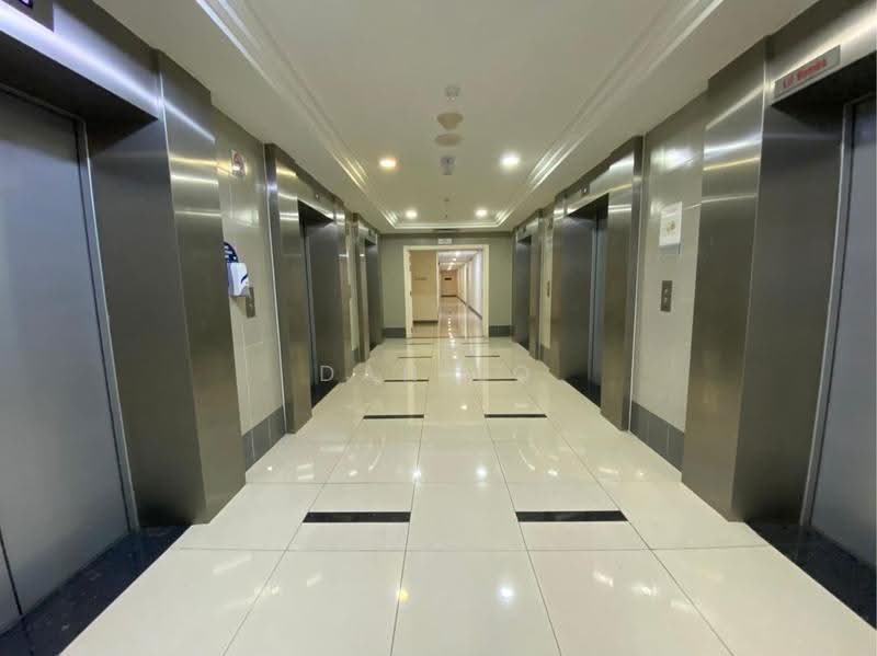 Office for Sale in KLCC (KL City Centre) - Dan Lo - Corridor - PropertyGuru.com.my