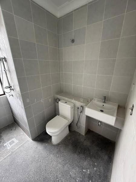 Rumah Teres 2-Tingkat untuk Dijual di Putra Avenue (Subang Jaya) - BILYA ARIFF - Bathroom - PropertyGuru.com.my