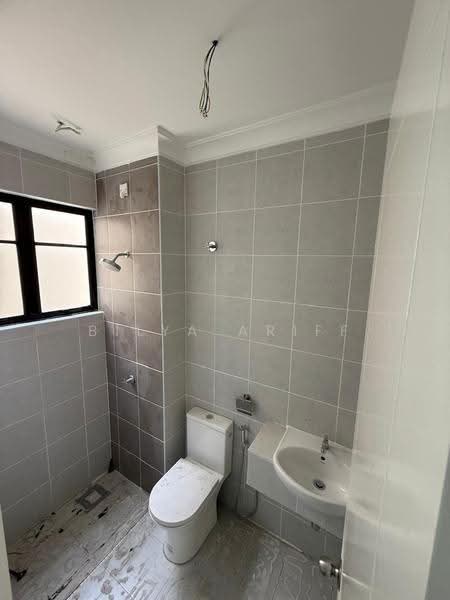 Rumah Teres 2-Tingkat untuk Dijual di Putra Avenue (Subang Jaya) - BILYA ARIFF - Bathroom - PropertyGuru.com.my