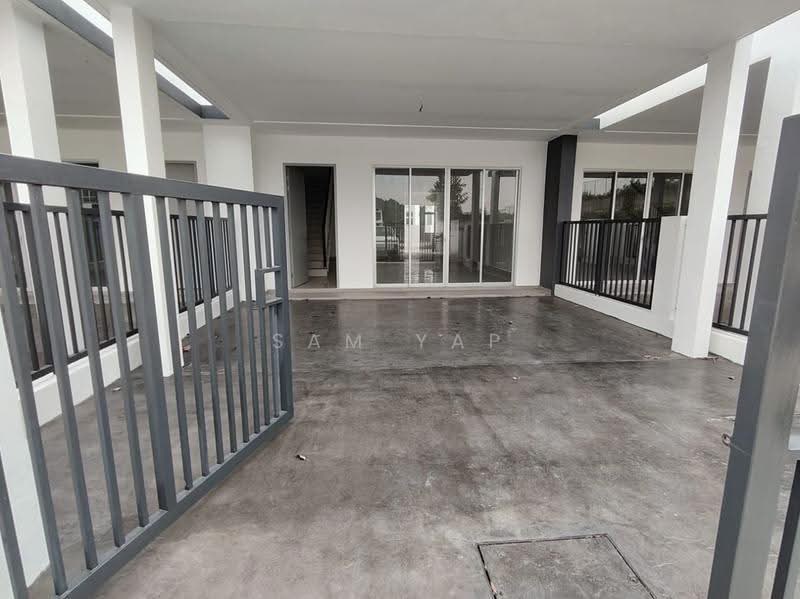 2-storey Terraced House for Sale in Amverton Hills (Sungai Buloh) - Sam Yap - Exterior - PropertyGuru.com.my