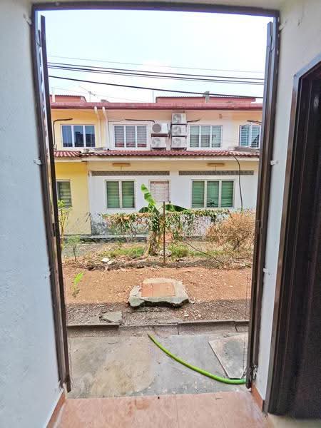 Rumah Teres untuk Dijual di TAMAN PUCHONG UTAMA (Puchong) - Ong KK - Exterior - PropertyGuru.com.my
