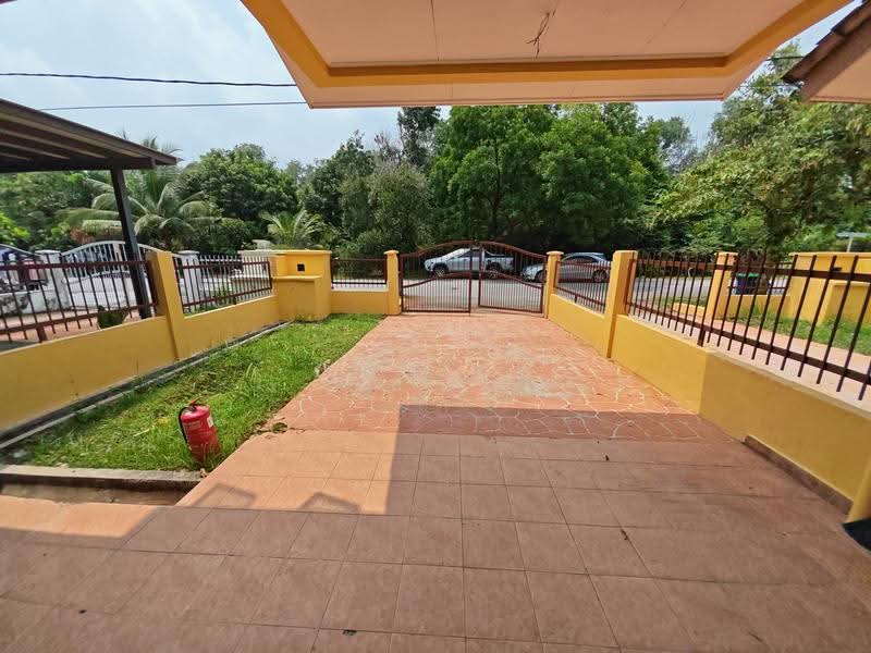 Rumah Teres untuk Dijual di TAMAN PUCHONG UTAMA (Puchong) - Ong KK - Exterior - PropertyGuru.com.my