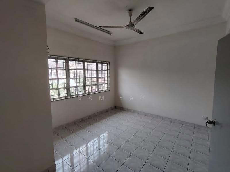 2-storey Terraced House for Sale in Taman Sri Putra Mas (Sungai Buloh) - Sam Yap - Interior - PropertyGuru.com.my