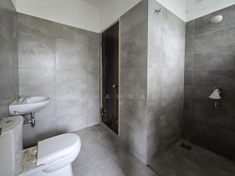 Rumah Teres 2-Tingkat untuk Dijual di Serene Heights (Semenyih) - Muhammad Shahrul Ridhwan Mehamad Nasir - Bathroom - PropertyGuru.com.my