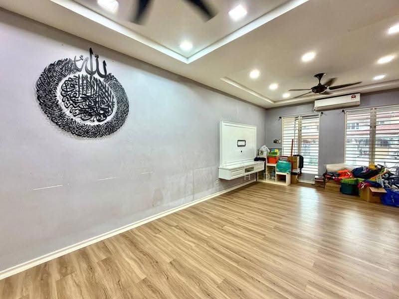 2-storey Terraced House for Sale in Seksyen 7 (Shah Alam) - Muhammad Ridhwan Mohd Huzairi - Living Room - PropertyGuru.com.my