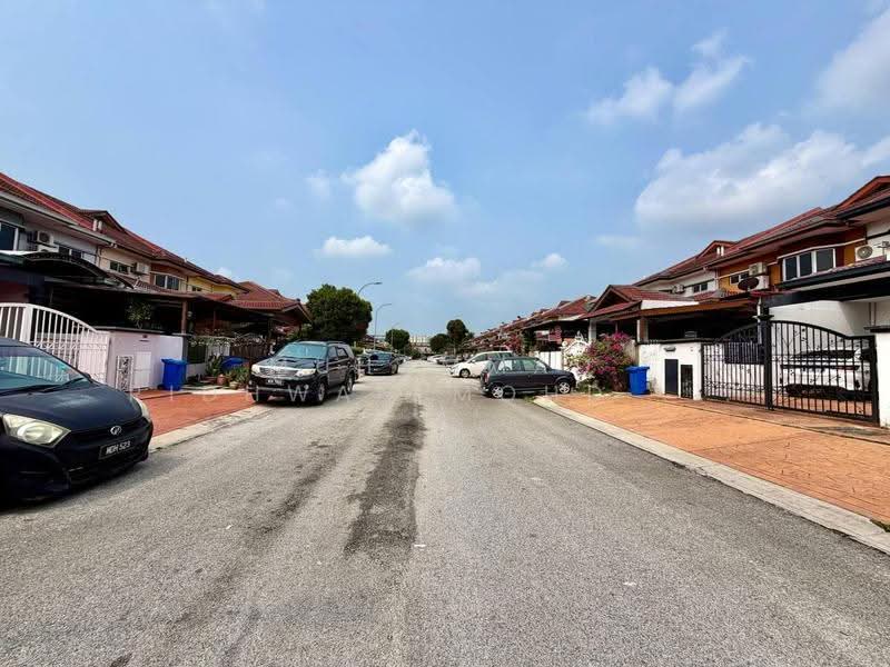 2-storey Terraced House for Sale in Seksyen 7 (Shah Alam) - Muhammad Ridhwan Mohd Huzairi - Exterior - PropertyGuru.com.my