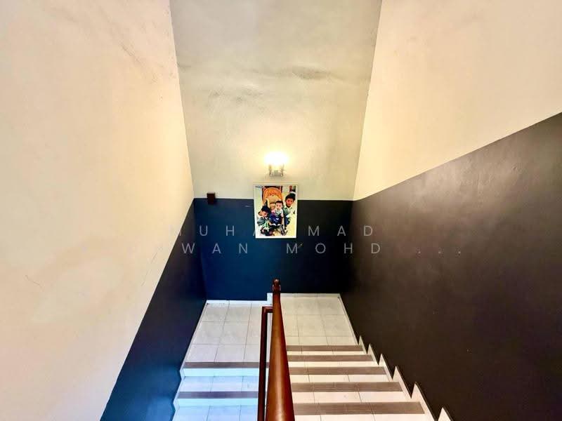 2-storey Terraced House for Sale in Seksyen 7 (Shah Alam) - Muhammad Ridhwan Mohd Huzairi - Entrance - PropertyGuru.com.my