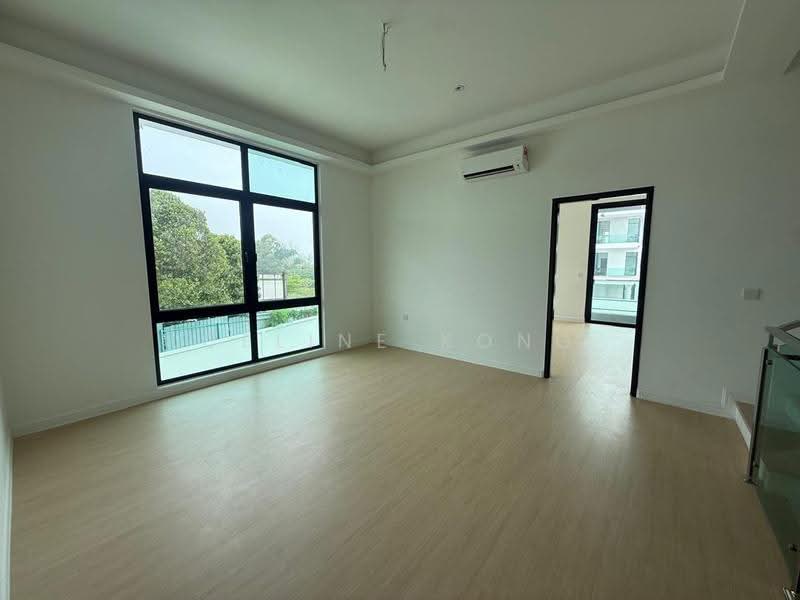 Rumah Berkembar untuk Dijual di Abadi Heights (Puchong) - Celine Kong - Living Room - PropertyGuru.com.my