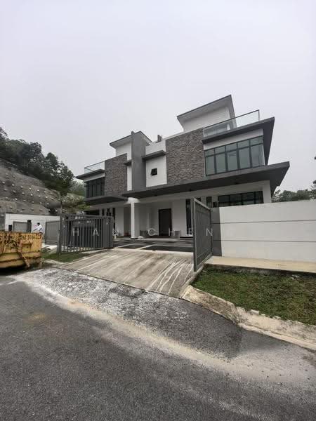 Rumah Banglo untuk Disewa di Batu 9 (Cheras) - Han Cheng - PropertyGuru.com.my