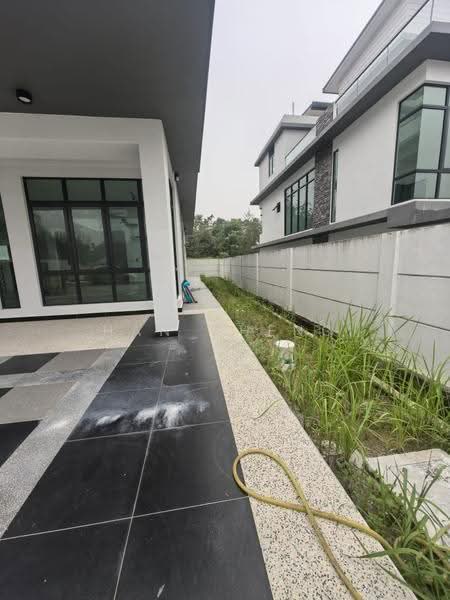 Rumah Banglo untuk Disewa di Batu 9 (Cheras) - Han Cheng - PropertyGuru.com.my