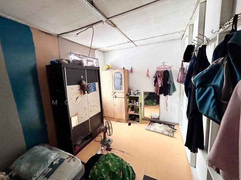 Rumah Teres 2-Tingkat untuk Dijual di Seksyen 18 (Shah Alam) - Mohd Adryzam - Bedroom - PropertyGuru.com.my