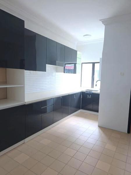 Rumah Teres 2-Tingkat untuk Dijual di Taman Mount Austin (Tebrau) - Karl Lim - Kitchen - PropertyGuru.com.my