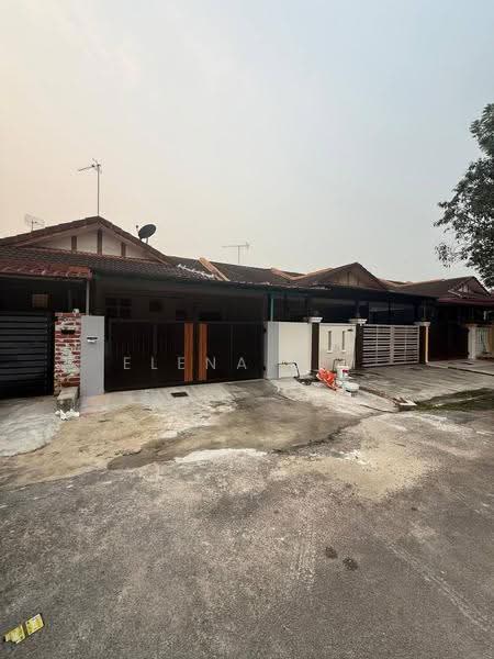 1-storey Terraced House for Sale in Taman Pasir Putih (Pasir Gudang) - Elena Lim - Exterior - PropertyGuru.com.my