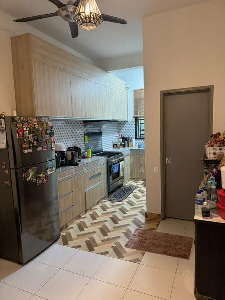 Rumah Teres 2-Tingkat untuk Dijual di Nusa Bayu (Iskandar Puteri (Nusajaya)) - Khairuddin Iskandar - Kitchen - PropertyGuru.com.my