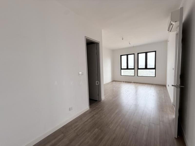 Service Residence for Sale at The Pulse Residence - Aika Diana - Living Room - PropertyGuru.com.my